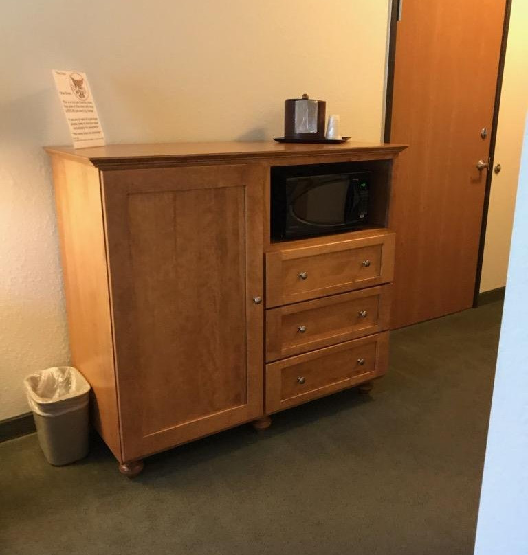 Junction Inn Suites & Conference Center主图