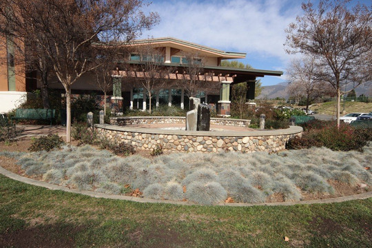 City Hall-Calimesa必去景点