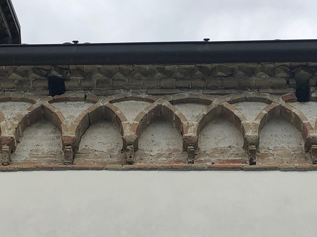 Chiesa Parrocchiale dei Santi Leonardo e Tommaso Apostolo景点图片