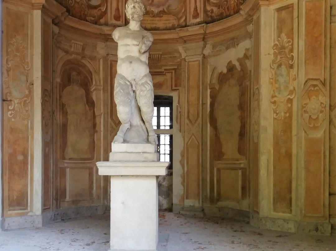 Tempietto del Fauno di Palazzo Arese Borromeo景点图片