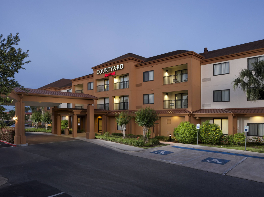 布朗斯维尔万怡酒店主图