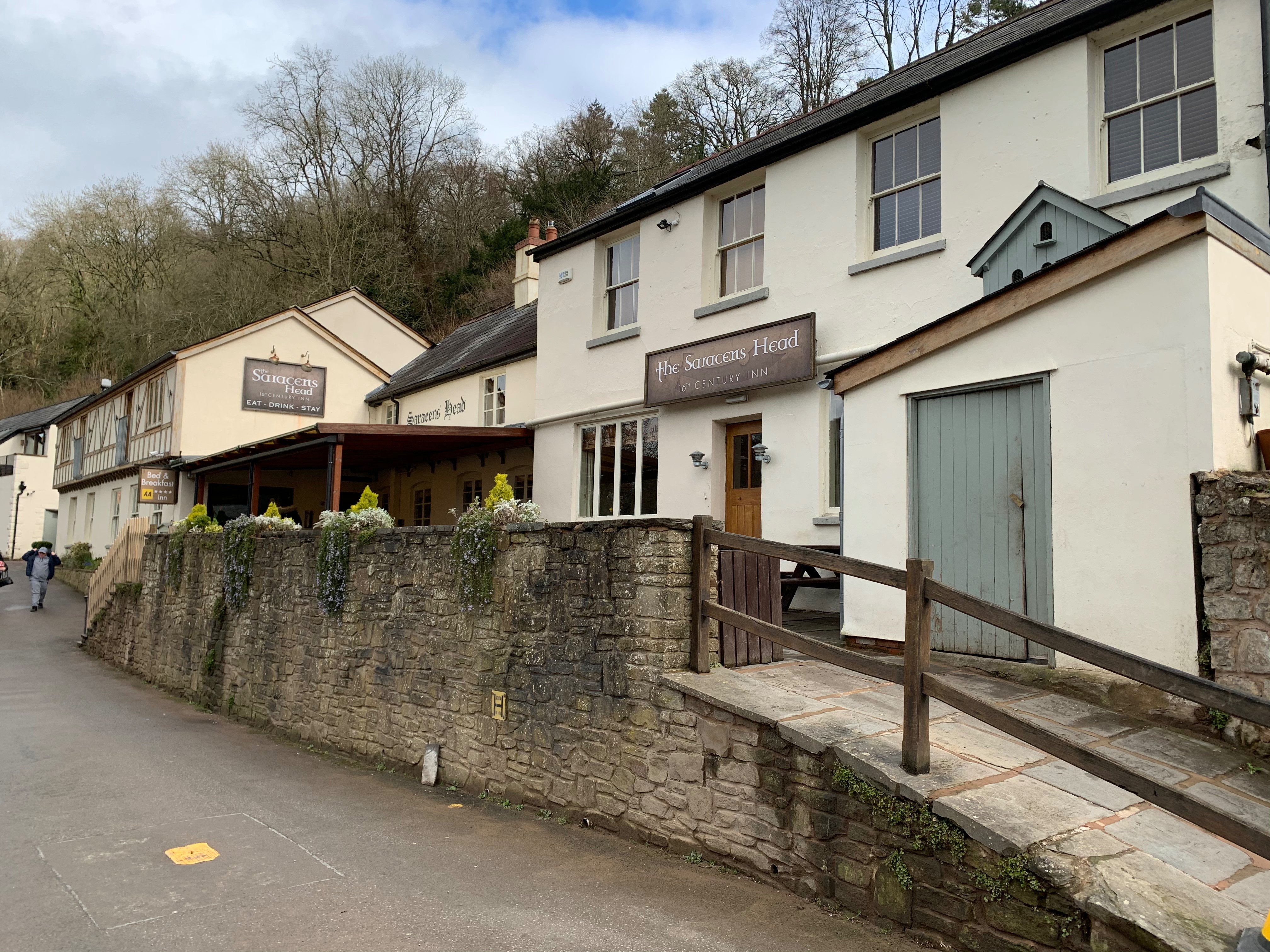The Saracens Head Inn-浴室