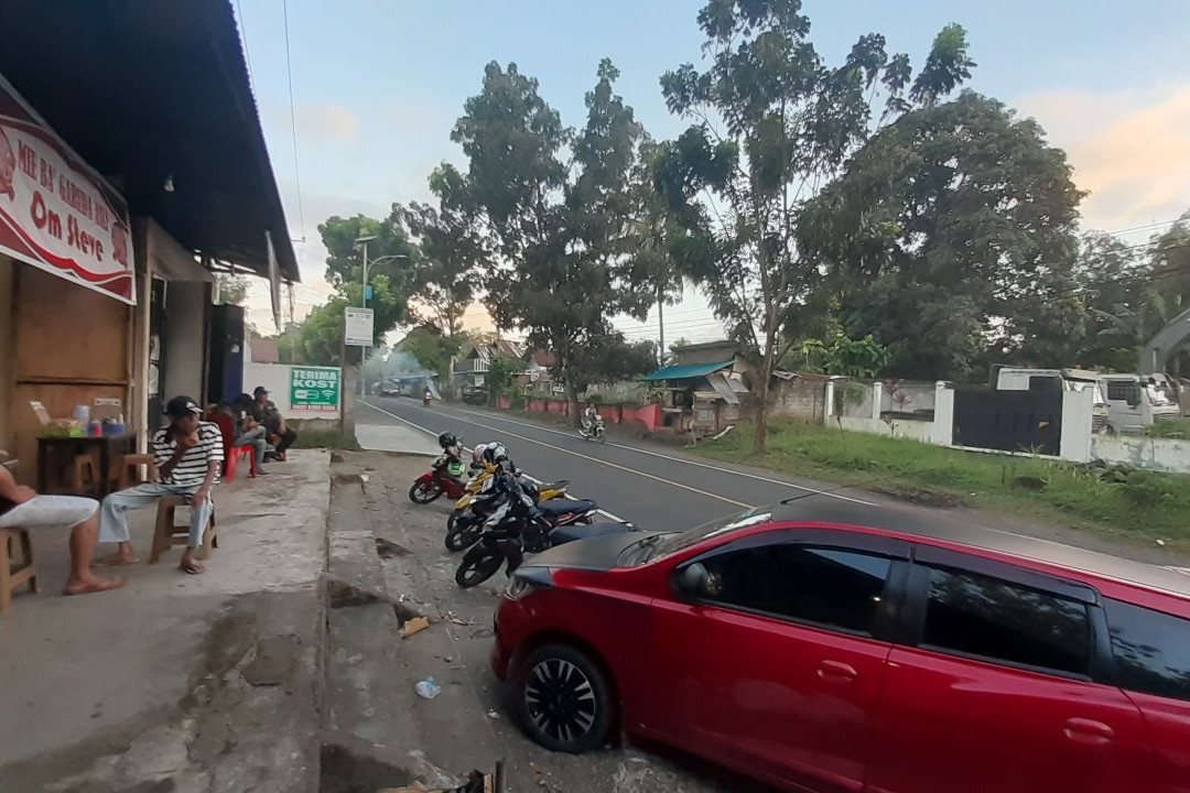 North Sulawesi餐馆和美食-Mie Ba Garuda Asli Om Steve