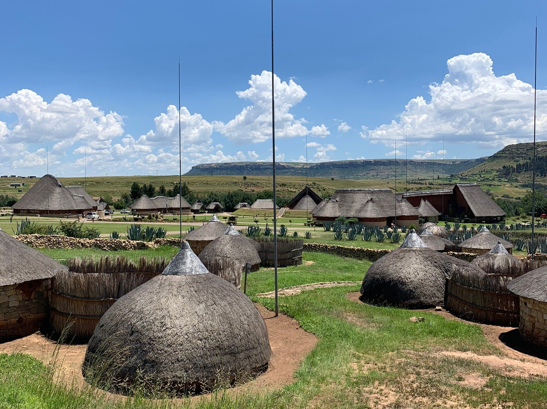 Thaba Bosiu Cultural Village主图