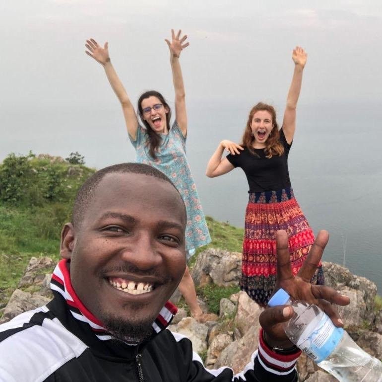 Kivu boat tours景点图片