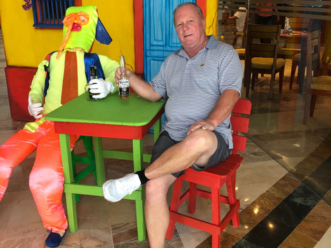 中庭广场酒店主图