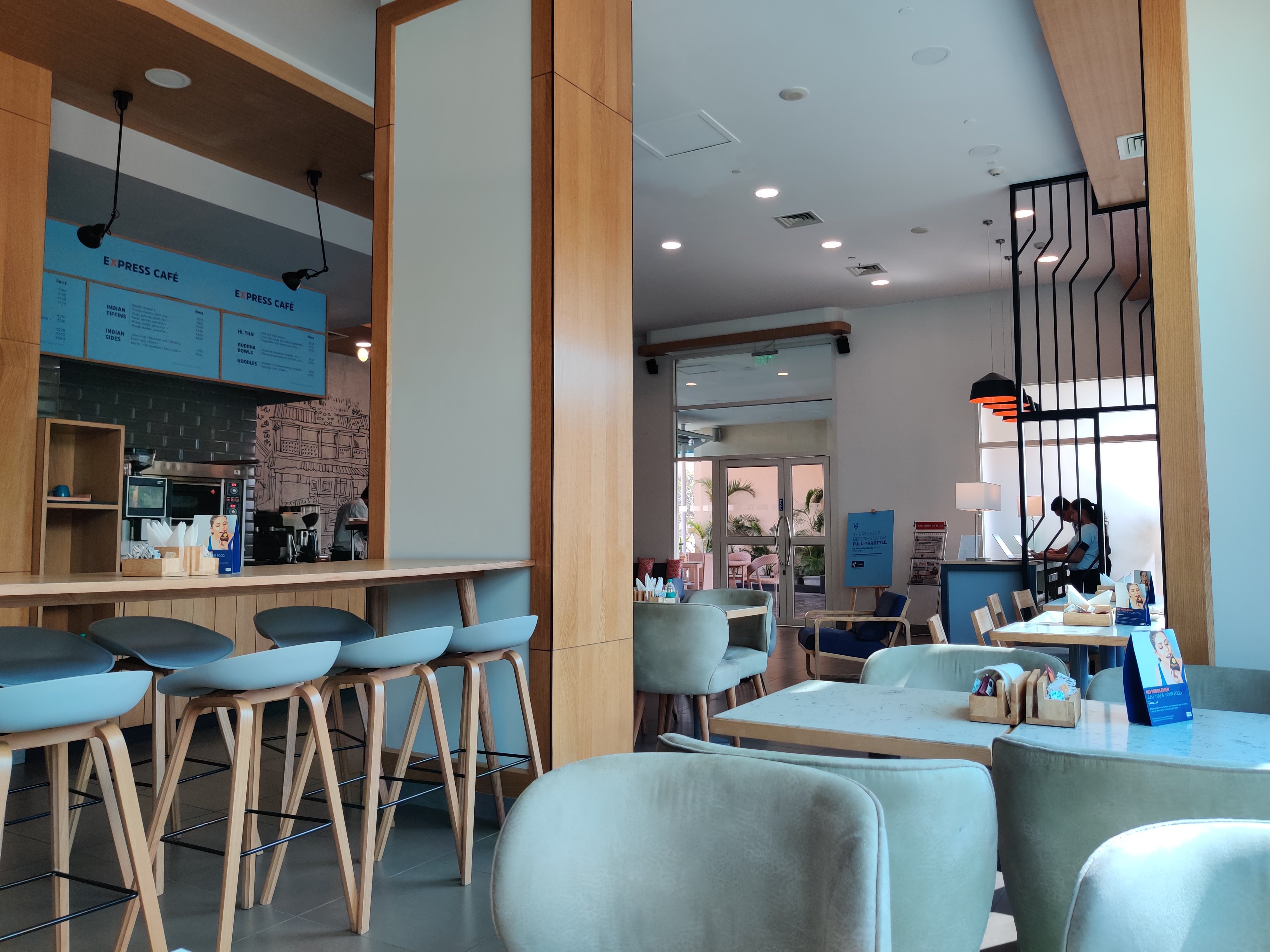 Holiday Inn Express Pune Hinjewadi, an IHG Hotel-餐饮