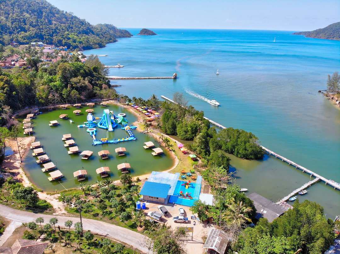 Koh Chang Floating Restaurant And Water Park-象岛必去景点