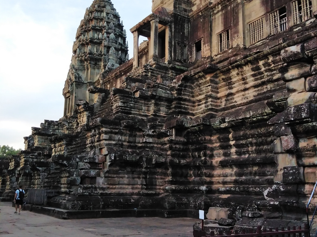 Gold Tuk-Tuk Driver-暹粒必去景点