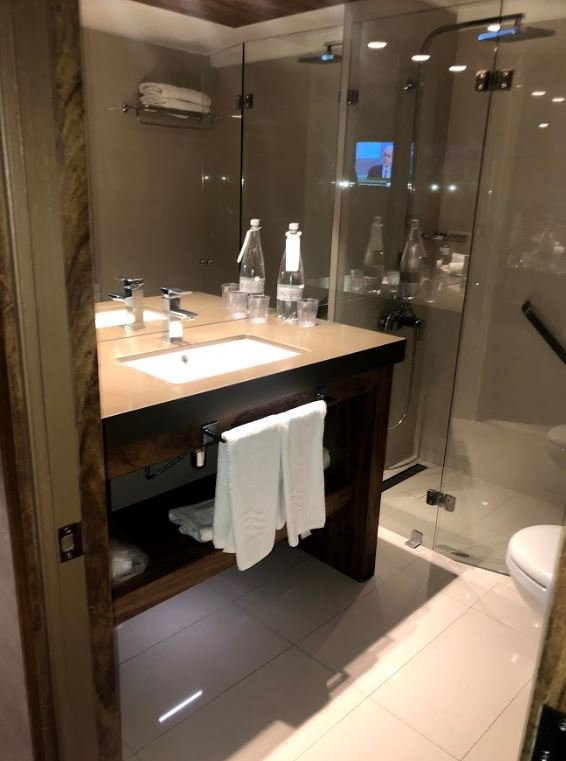 Regal Pacific Hotel主图