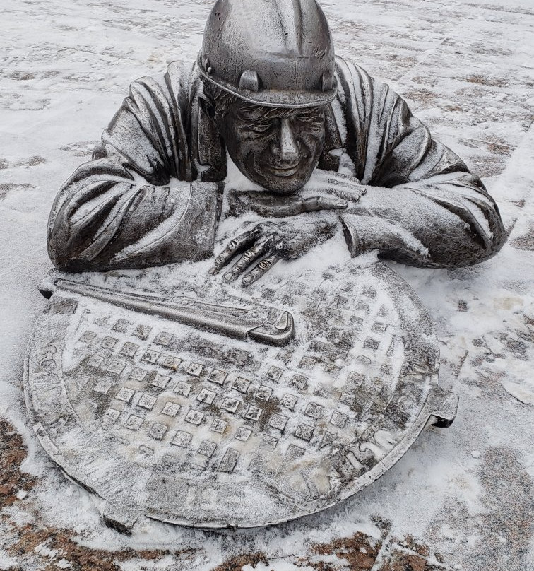 Monument to the Plumber Stepanych-鄂木斯克必去景点