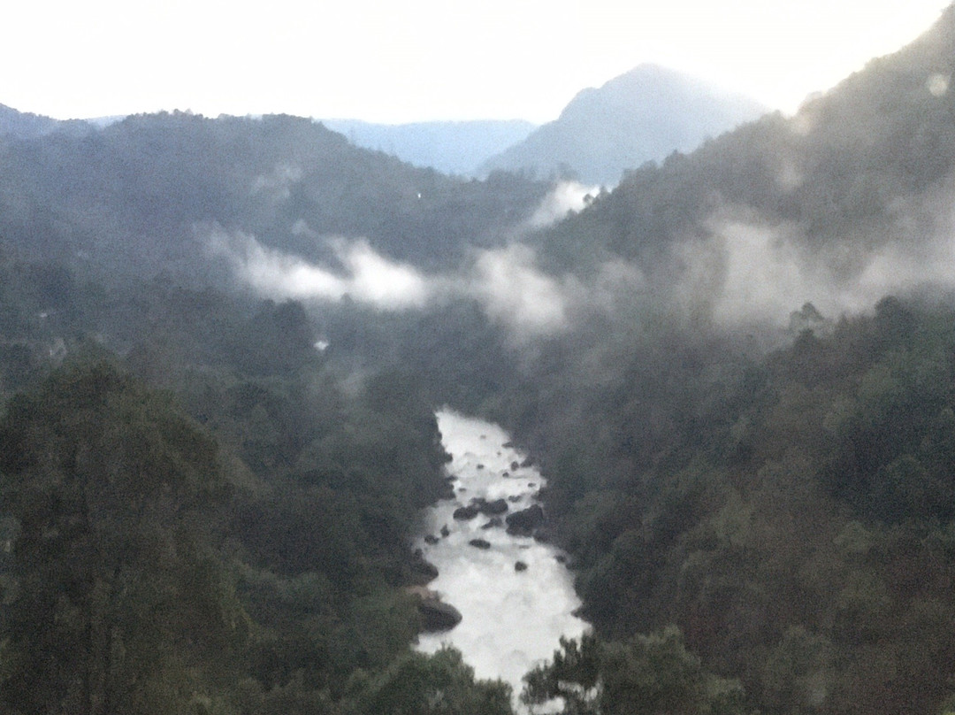 Mountriver Hotel主图