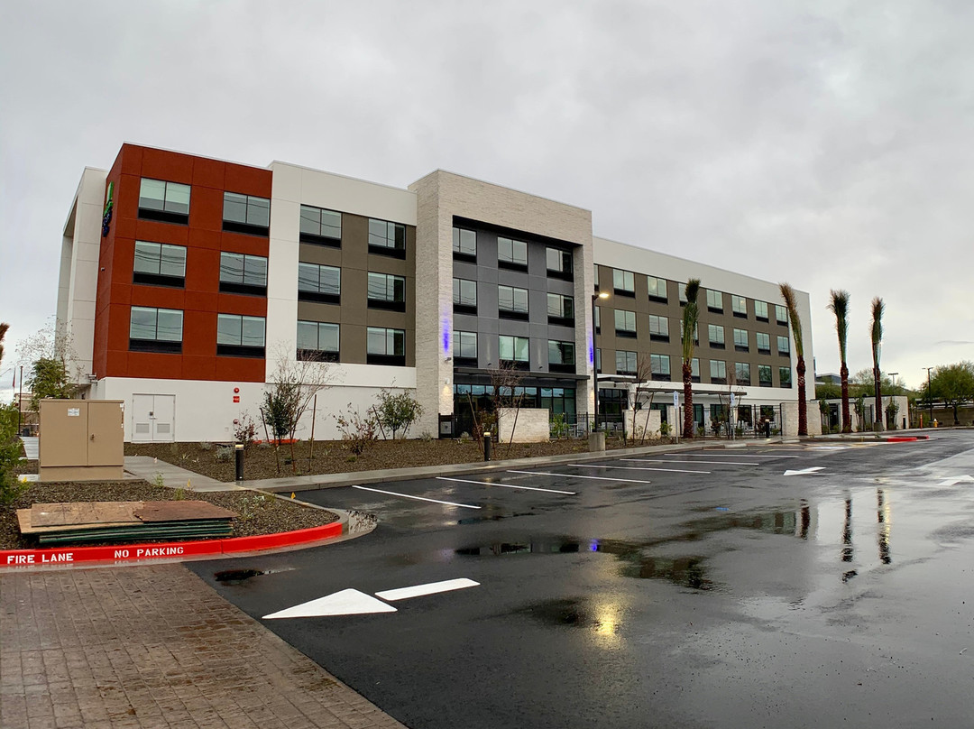 Holiday Inn Express & Suites Phoenix North - Happy Valley By IHG主图