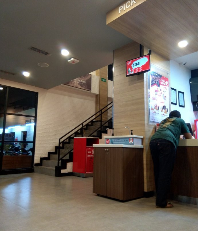 KFC Simpang Enam