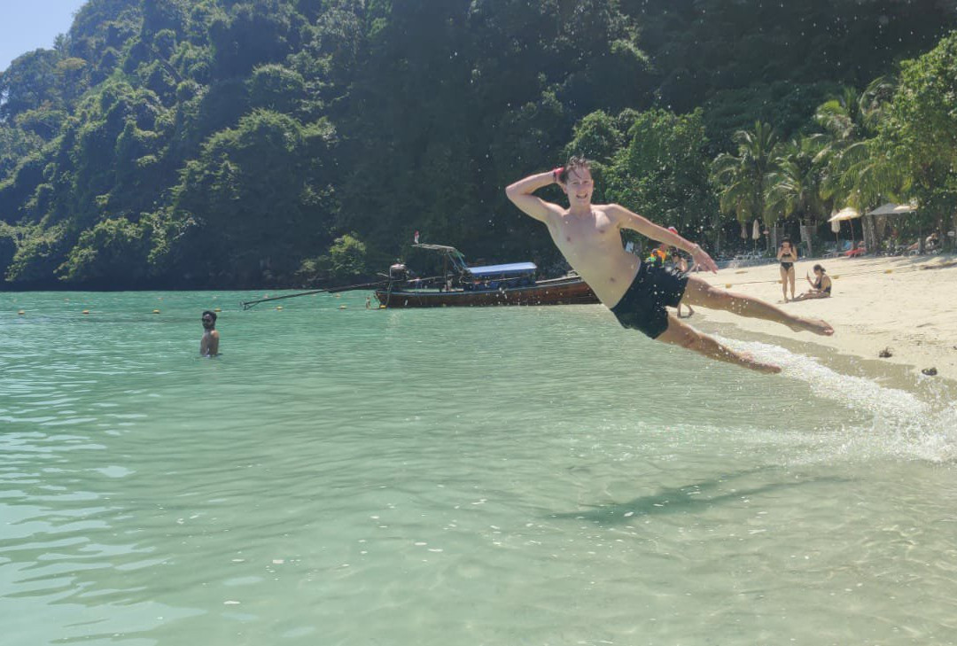 Rak Talay Travel景点图片