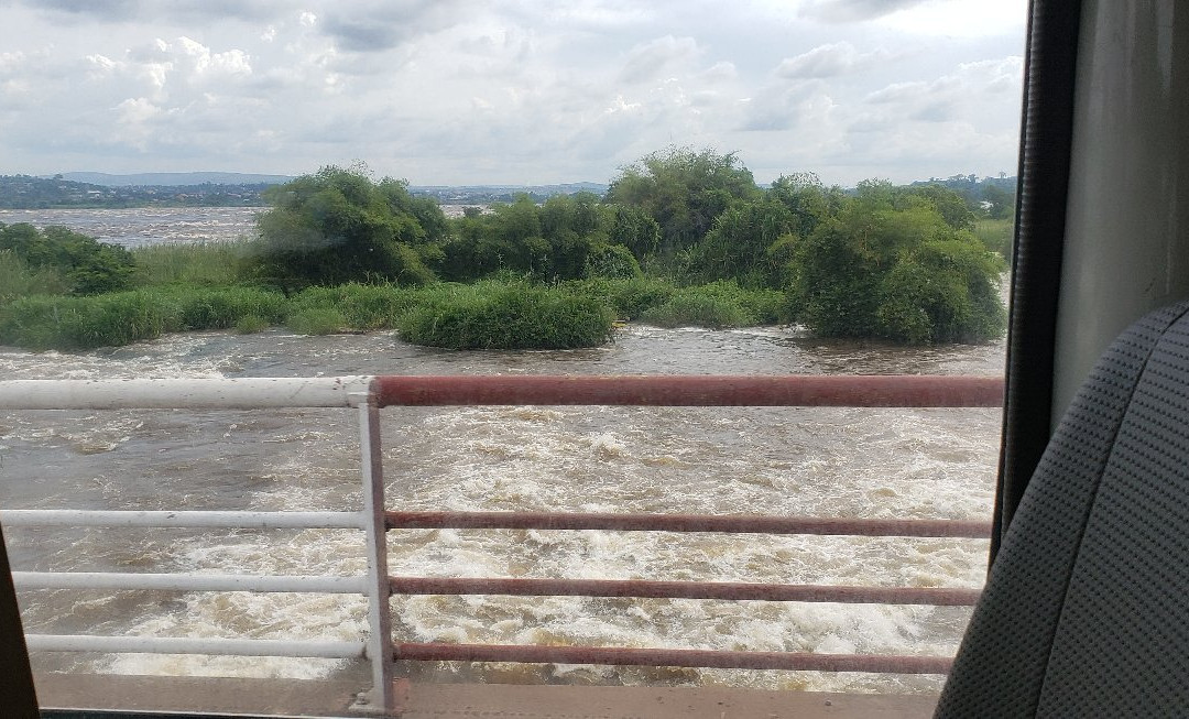 Pont Du Djoue-布拉萨市必去景点