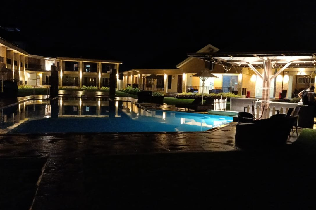 Tropical Retreat By Zuper主图