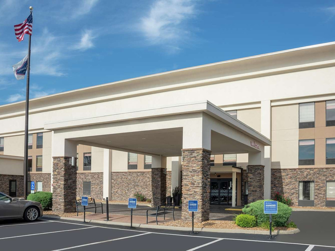 肯特/阿克伦区汉普顿酒店主图