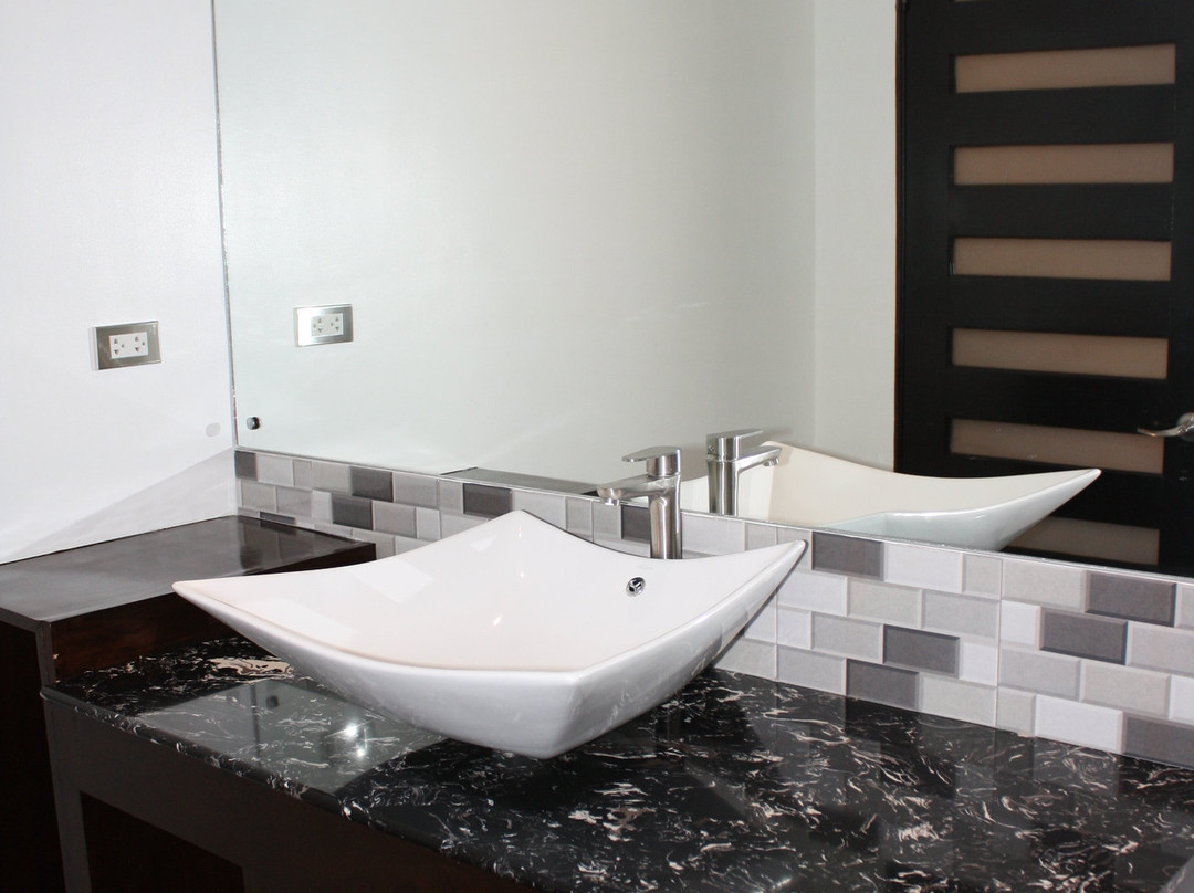 Hidden Jewel Resort主图