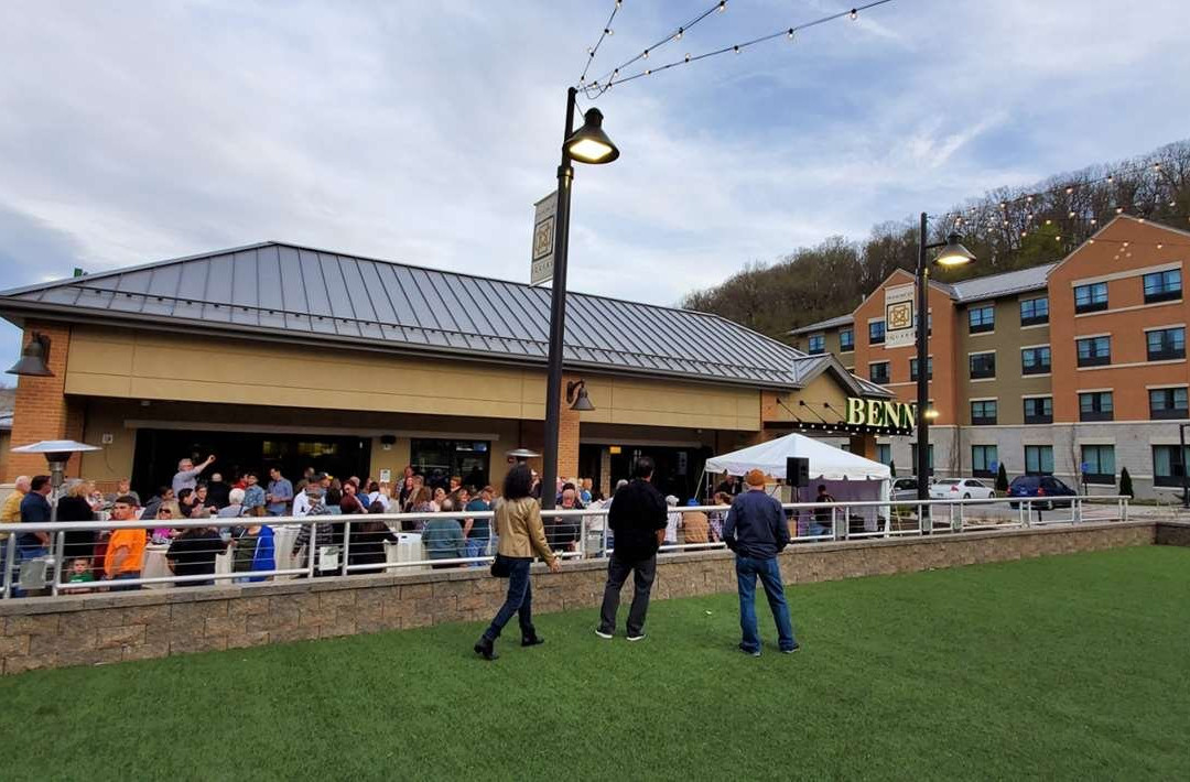 Best Western Plus Franciscan Square Inn And Suites Steubenville主图