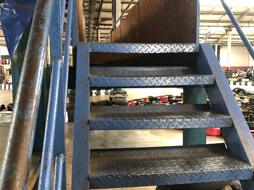 West Coast Indoor Karting景点图片