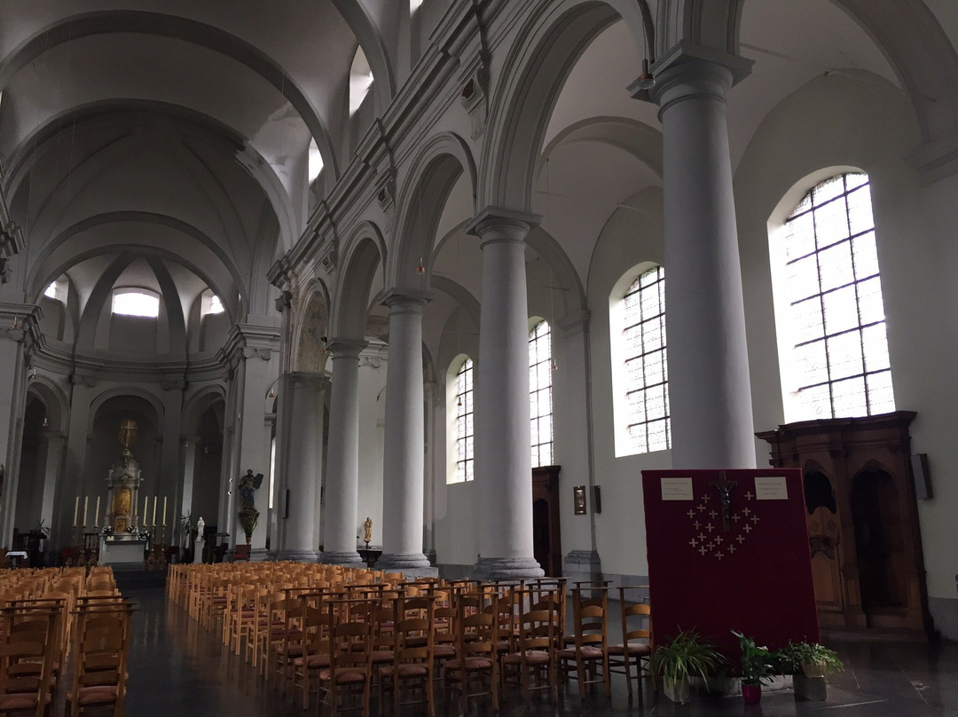 Église Saint-Sulpice de Jumet景点图片