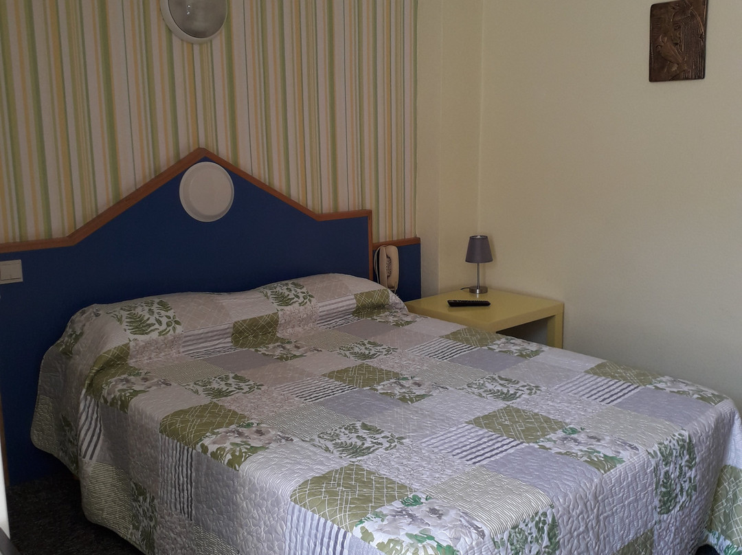 雅克拜斯酒店主图