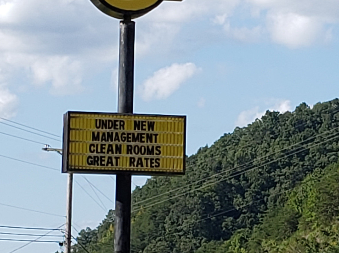 Super 8 by Wyndham Prestonsburg主图