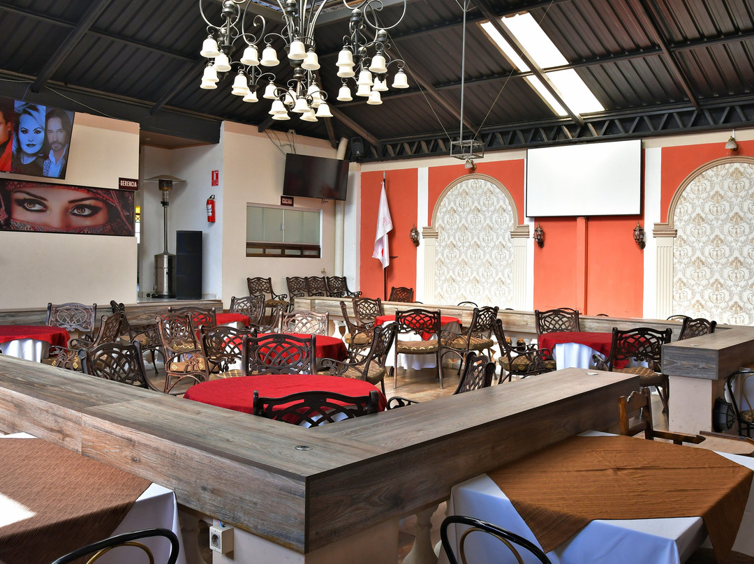 Capital Plaza Hotel主图