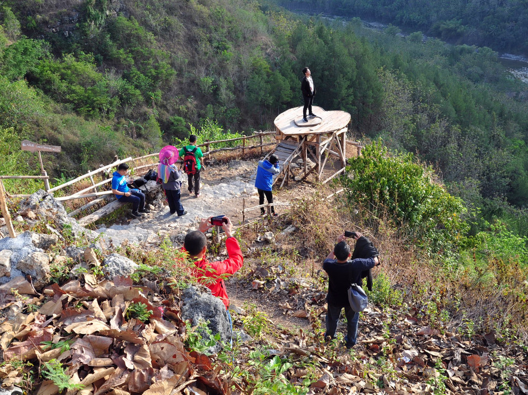 Bukit Panguk Kediwung景点图片