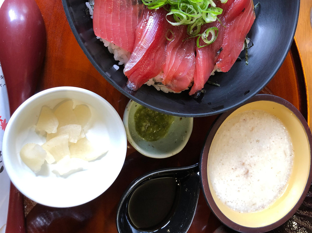 Minami Haga Michi-no-Eki-肉粟市必去景点