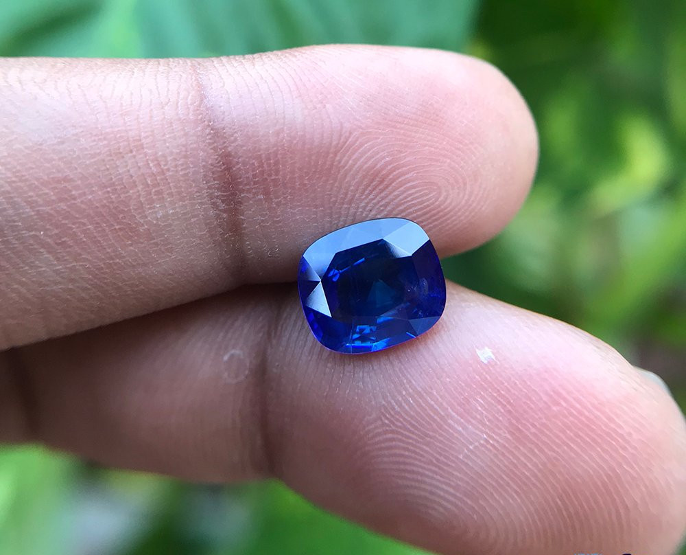 Hapugala旅游景点-LusterBlue Gem and Jewellery
