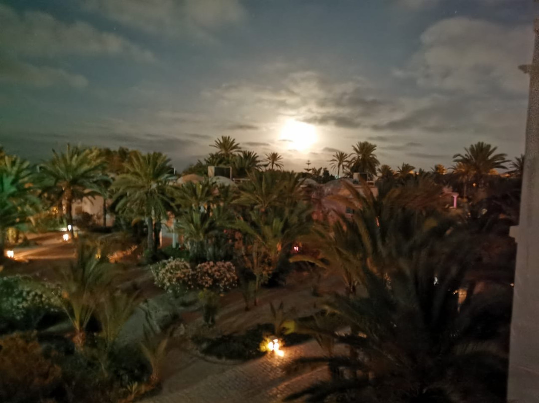 Zita Beach Resort主图