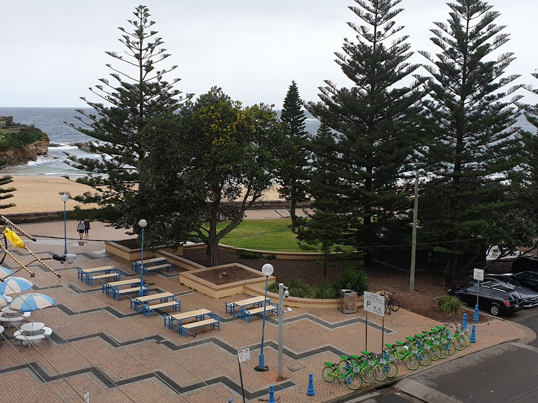 库吉桑兹酒店及公寓主图