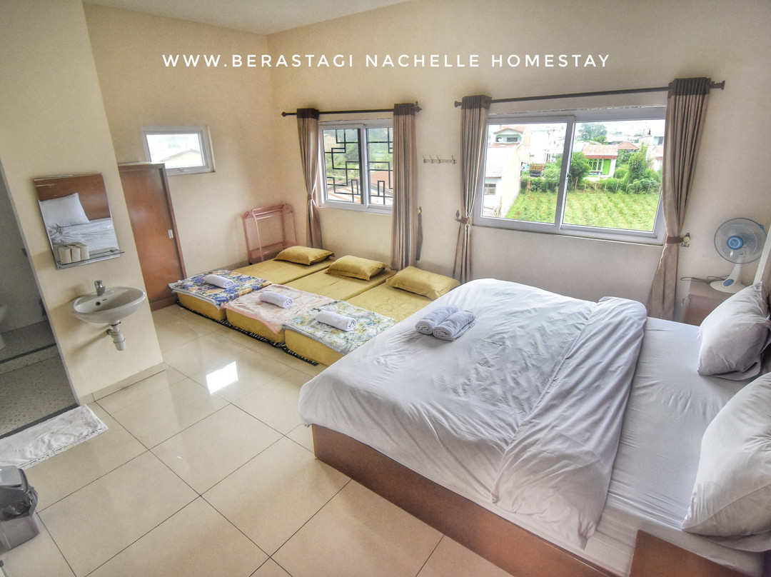 不拉士打宜酒店住宿-Berastagi Nachelle Homestay