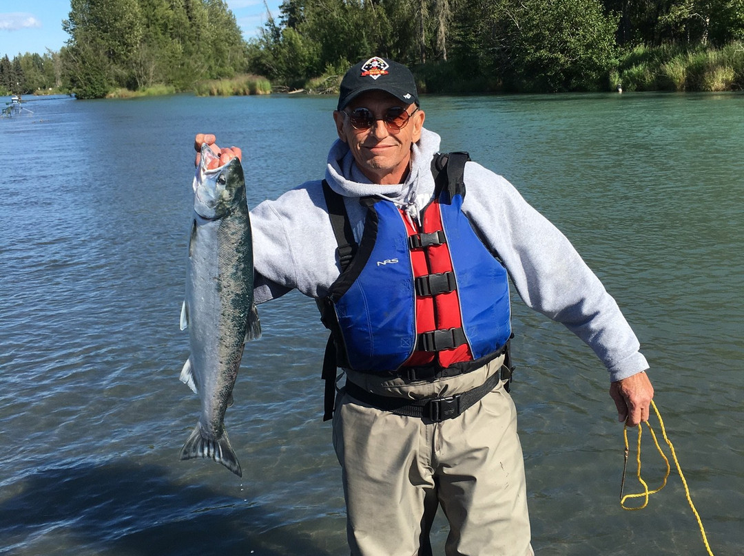 Kenai Cache Outfitters-Cooper Landing必去景点