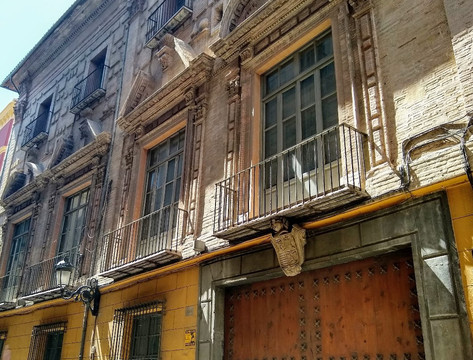 Calle Caballeros-巴伦西亚必去景点