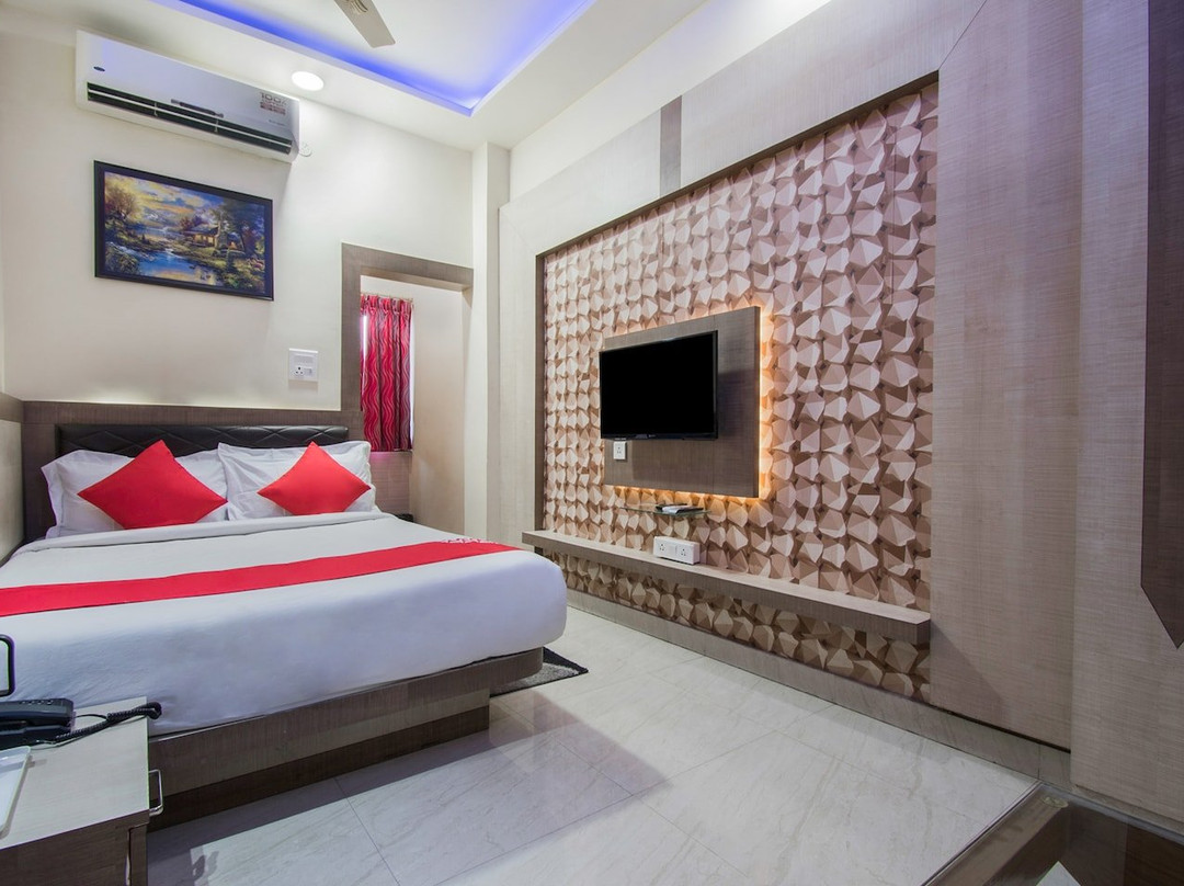 Capital O 27673 Hotel Embassy International主图