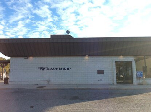 Opulence Transportation-诺福克必去景点