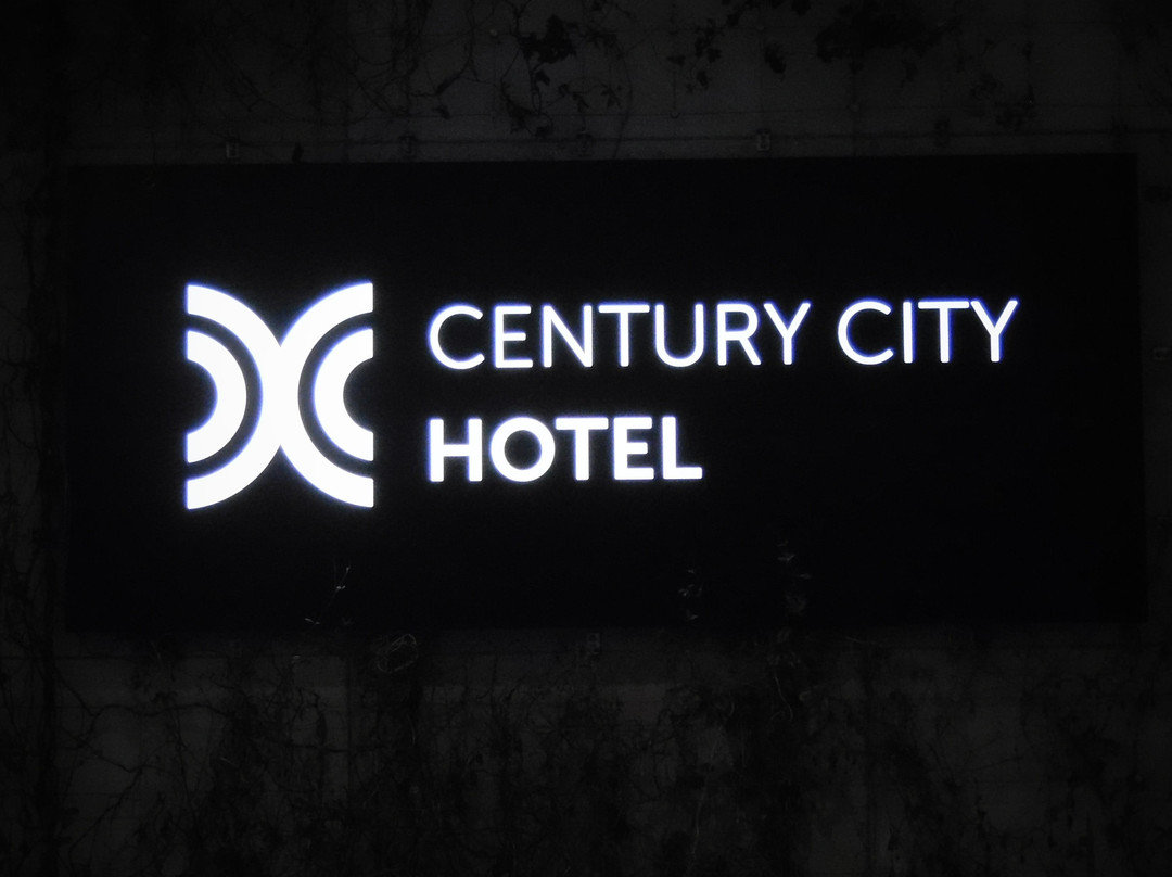 Century City Hotel Urban Square主图
