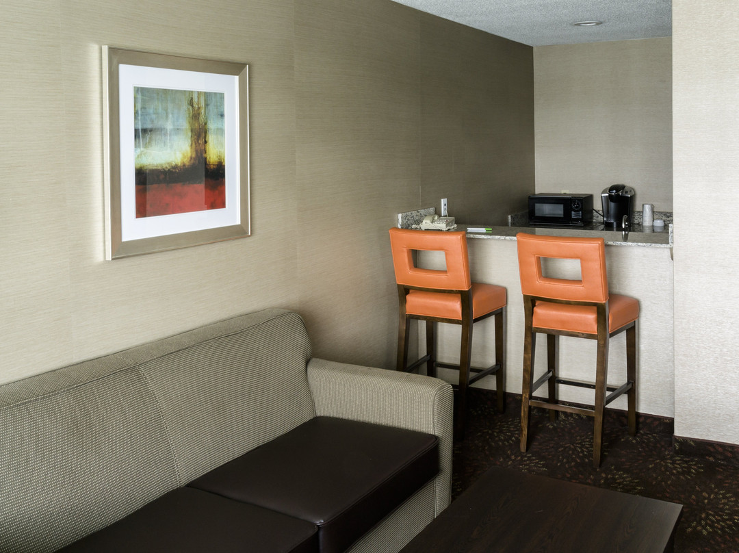 Holiday Inn Express Big Rapids by IHG主图