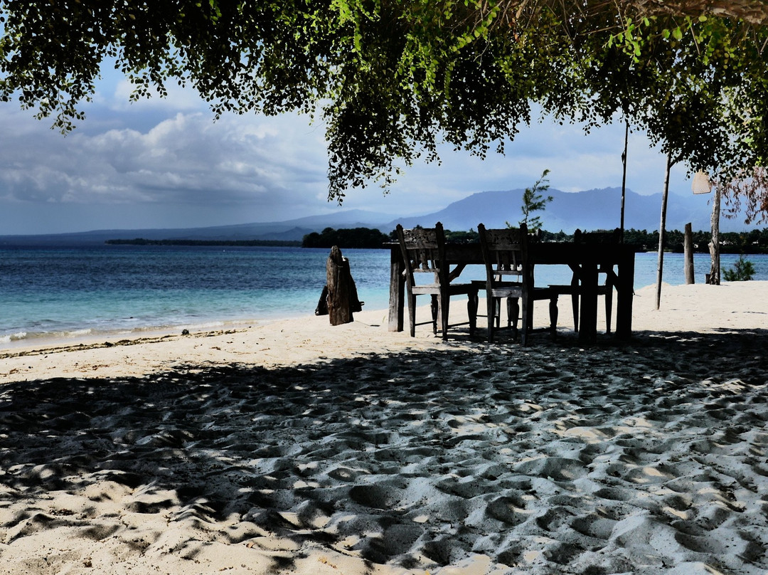 龙目岛图古酒店主图