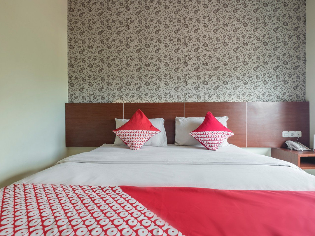 Capital O 454 Raising Hotel主图