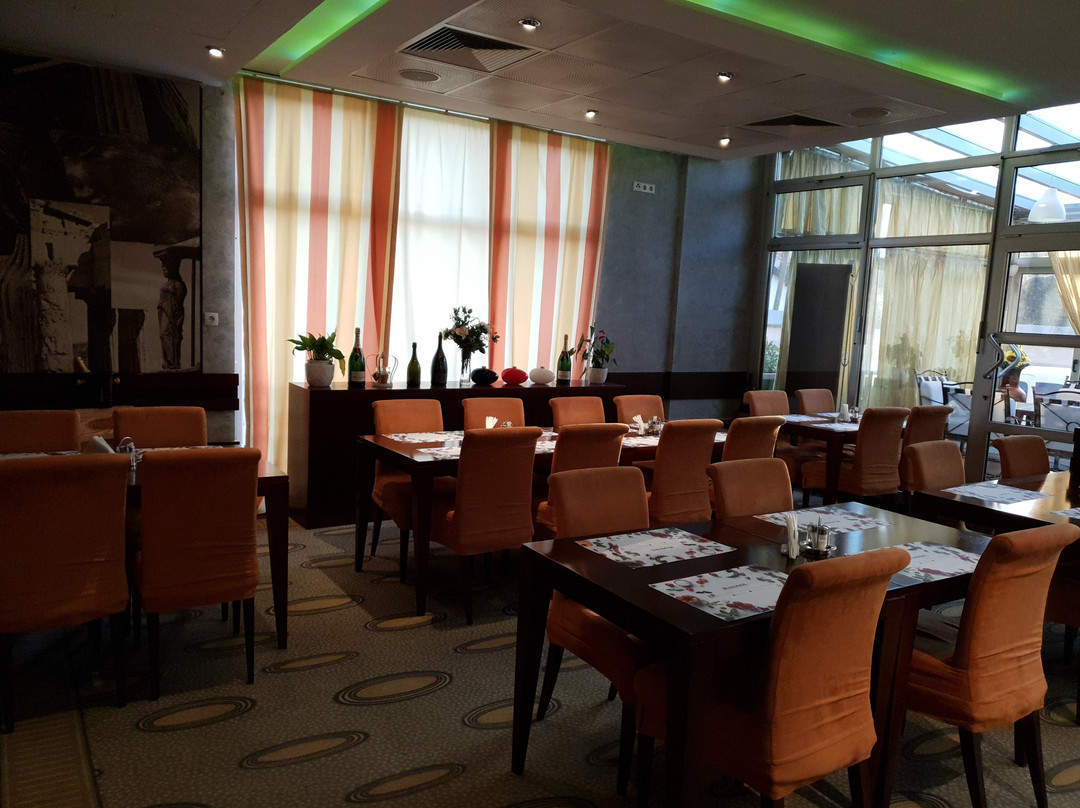 Hotel Atina主图