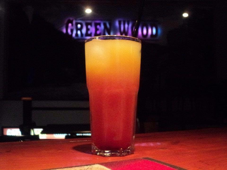 Torres del Paine餐馆和美食-Greenwood Bar Rock