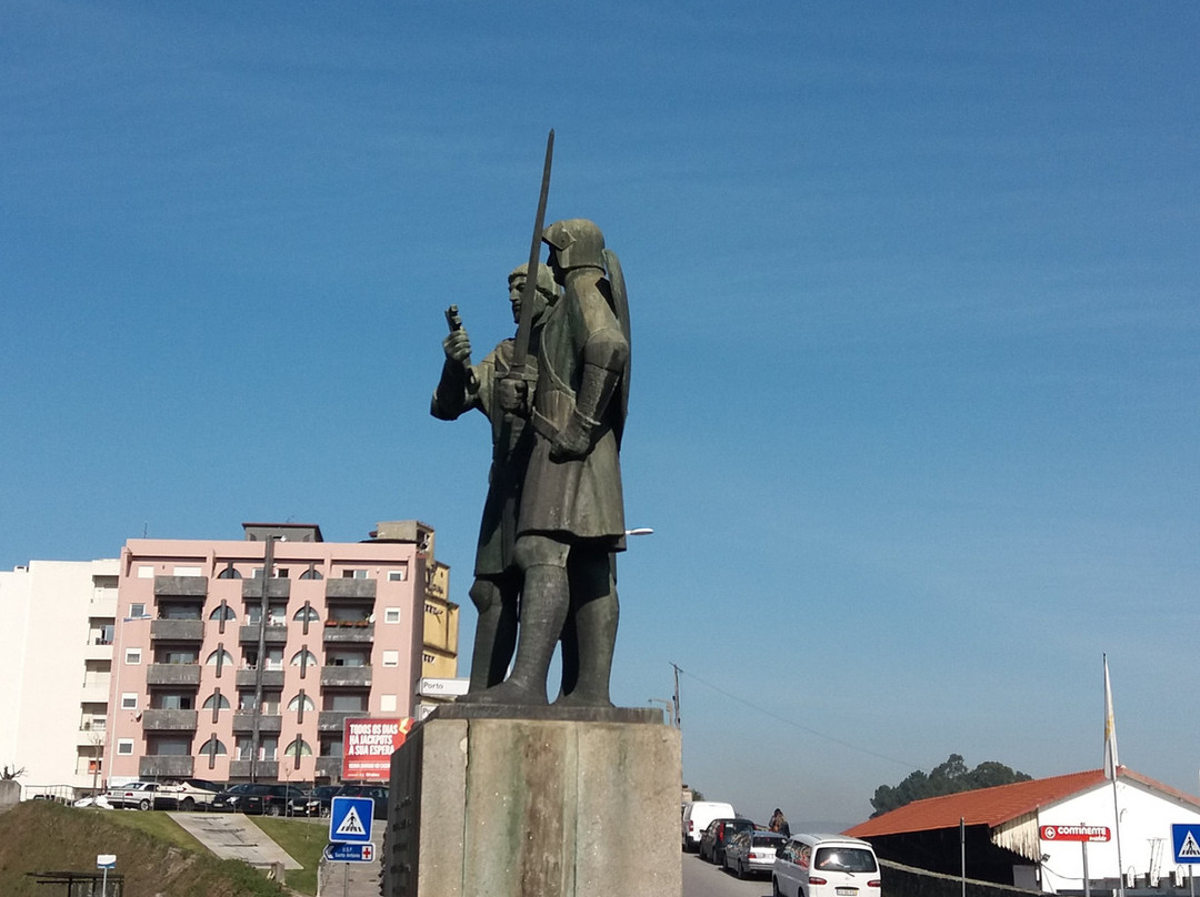 Monumento aos Alcaides de Faria-巴塞洛斯必去景点