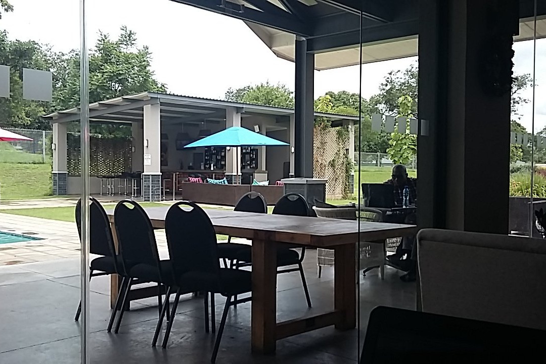 The Urban Hotel Ndola主图