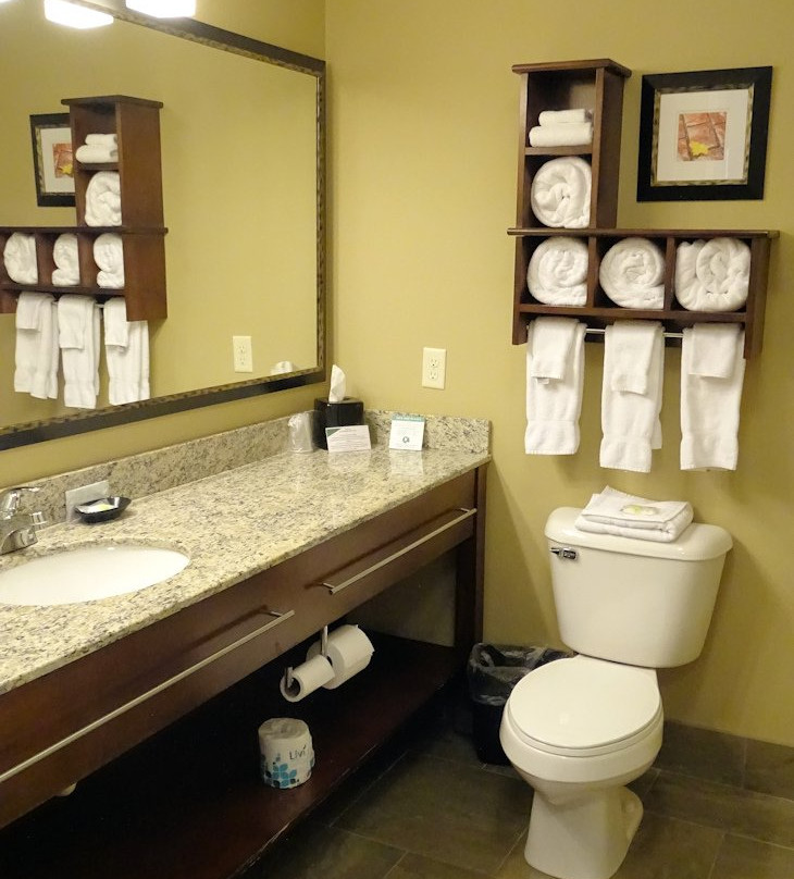 Gateway Park Hotel & Suites主图