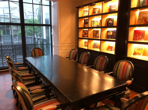 阿卡拉酒店主图