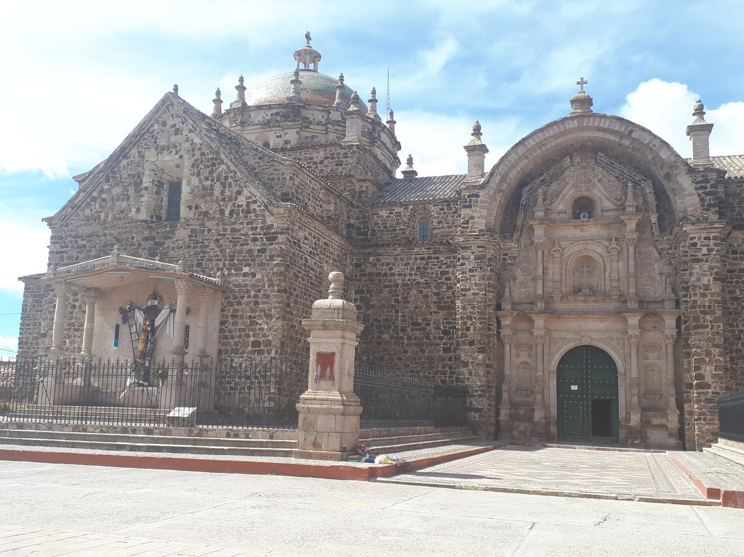 Iglesia Apostol Santiago景点图片